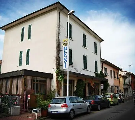Hotel Pesi 2*